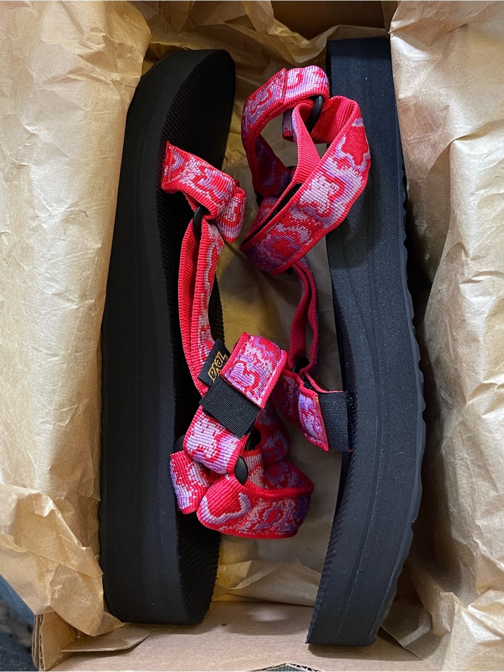 NEW Teva Womens Midform Universal Sandals Pink and Black size 10 - Picture 6 of 8